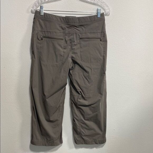 L.L. Bean Stretch Hiking Capri Pants Taupe Zip Pockets Adjustable Waist‎ Size 6 - Picture 4 of 14